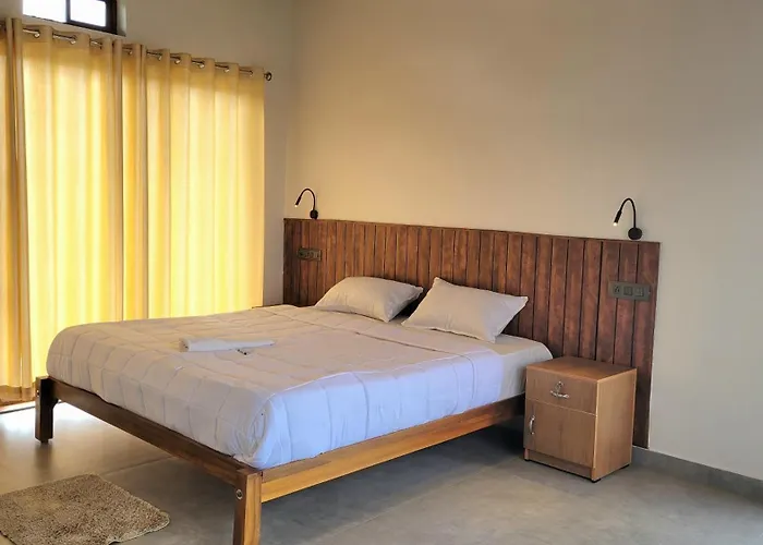 Cloud Canopy - Tea Garden Family Pool Cottage In Vagamon