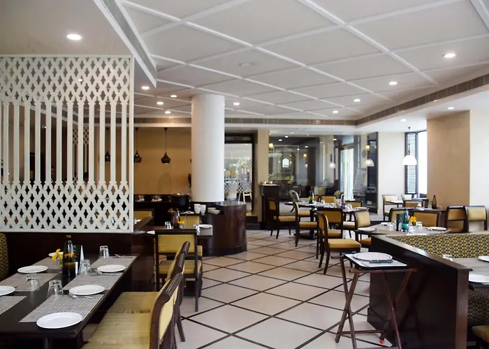 La Place Sarovar Portico