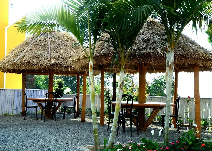 Lakezone Holiday Resort Munnar