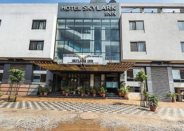 Fabhotel Skylark Inn Nashik