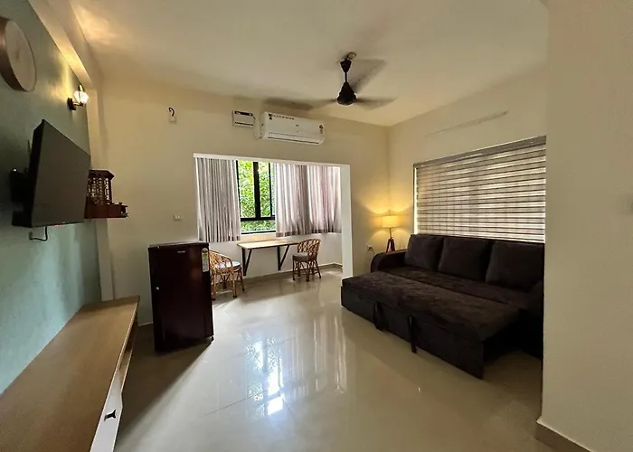 1 Bhk Fully Furnished - Soorya Madhavam Apartments - Flat No - C2 - Guruvayur, - 150M To North Nada - Family Only