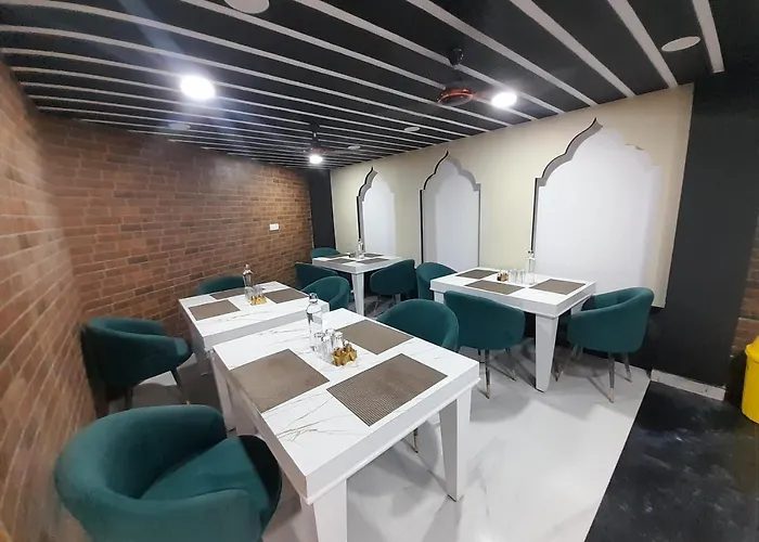 Hotel Asha Delight