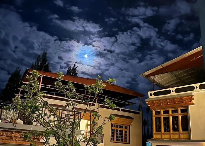 Sky Land Guest House