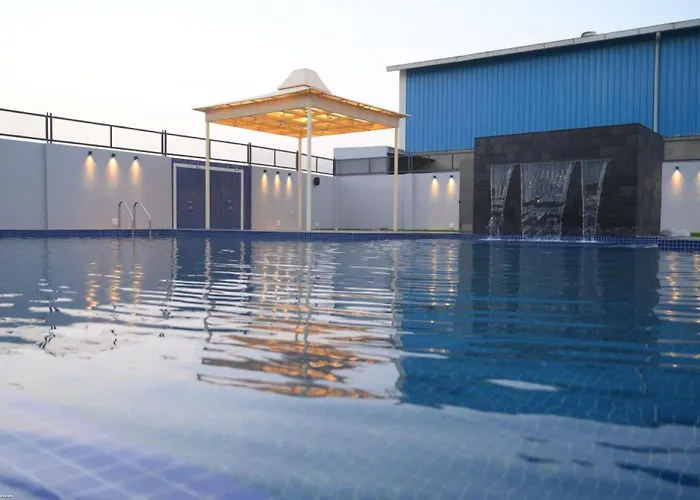 Golden Park Hotel & Resort