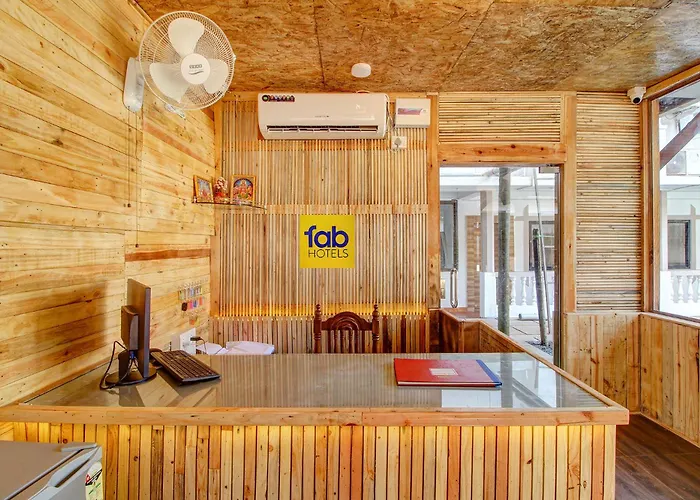 Fabhotel Pleasure Inn