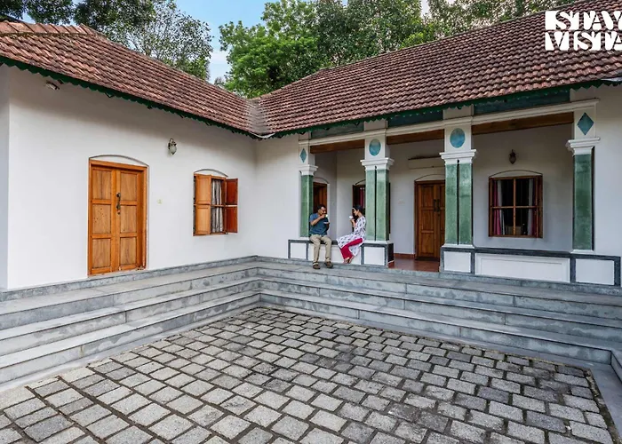 Cvm House With Lawn At Thiruvalla By Stayvista