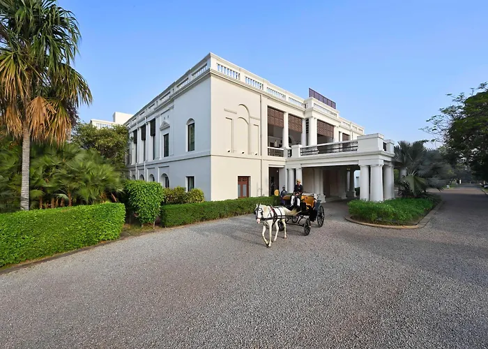 Taj Nadesar Palace