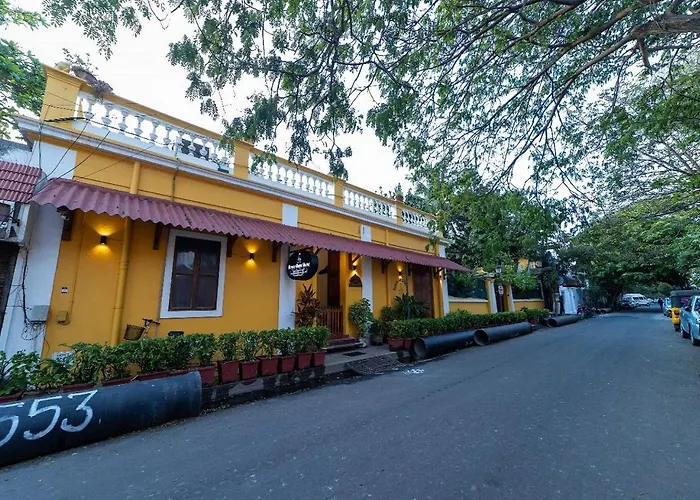 Dumas Guest House