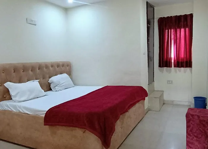 Metro Regency - Near Hazratganj & Charbagh Hotel Lucknow