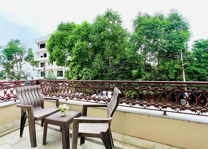 Bluo Studio1 Golf Course Road, Gym, Balcony Garden