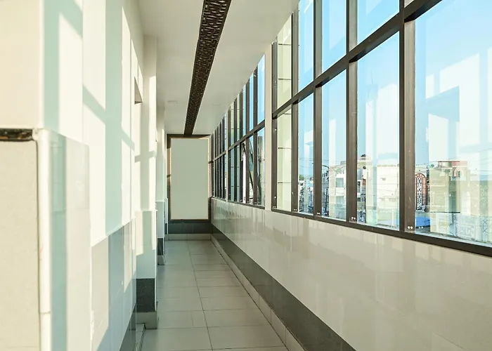 Hotel O Gv Grand
