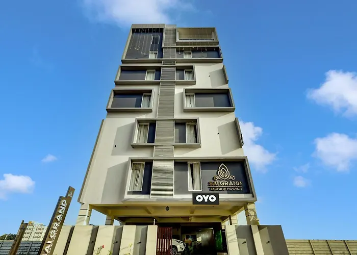 Hotel O Sai Grand Luxury Rooms