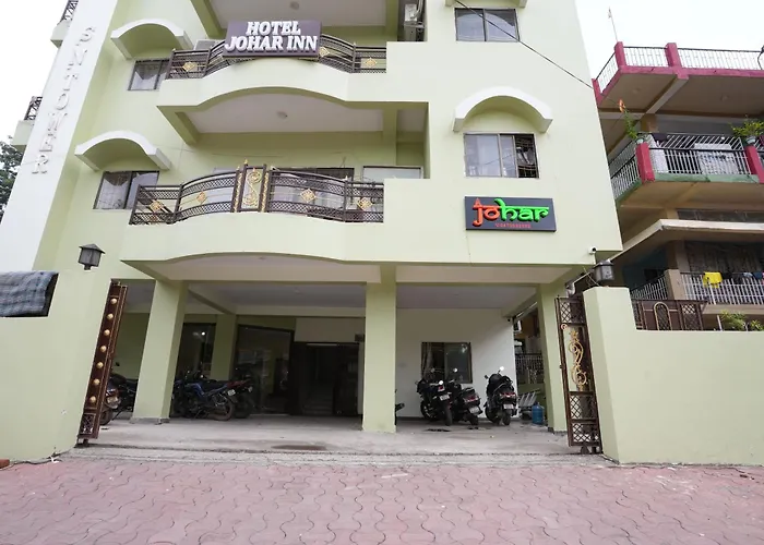 Hotel Johar Inn