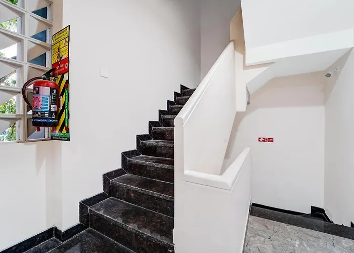 Super Hotel O Vilankurichi