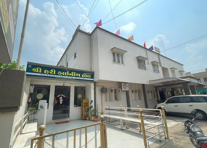 Hotel Rajdhani And Guest House Gujarat - Best Family Hotel In Halol Near Pavagadh And Halol Gidc