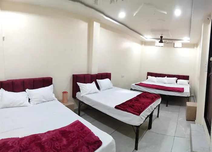 Hotel Raghavan In Front Of Railway Station Platform No 8