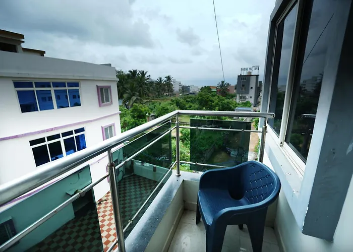 Hotel Bay Beach Inn Puri