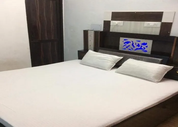 Hotel Comfy Stay Punjab