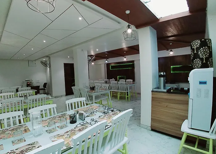 Hotel Sai Pratik, Newly Built Up, Complimentary Shuttle To The Temple Shirdi
