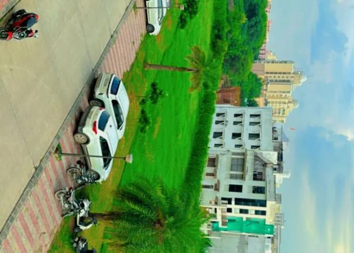 Vrindavan Suites Omex