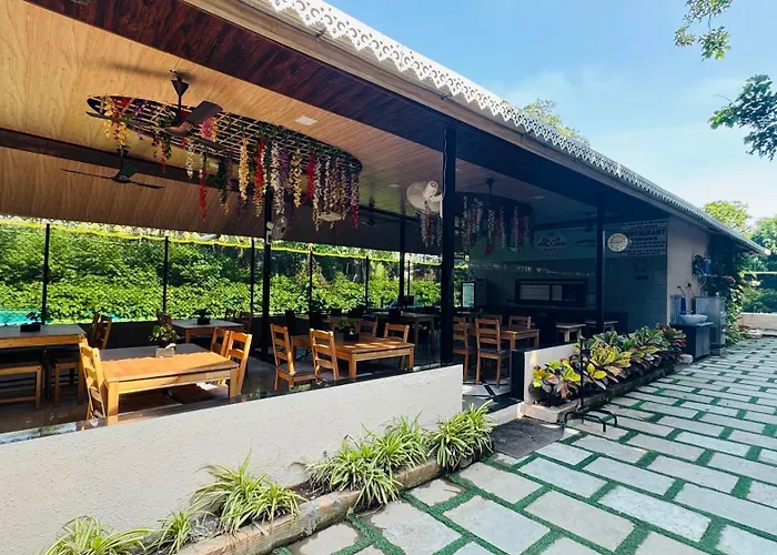 Coastal Bay Inn