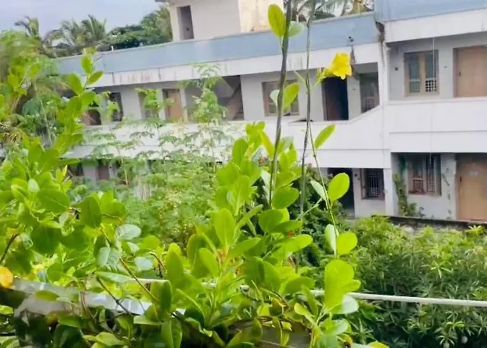 White Home Stay