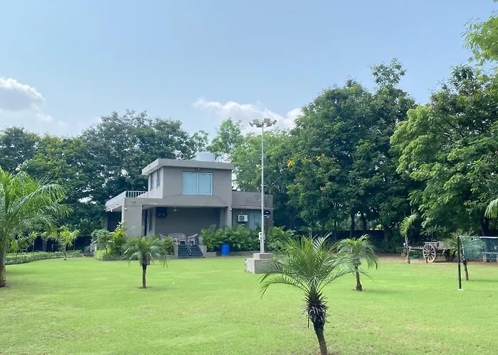 Serene Stay In The Lap Of Nature