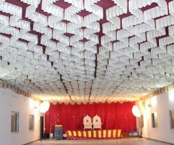 Hotel Girija,Junnar