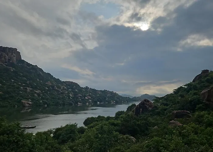 The King On The Rocks Resort Hampi