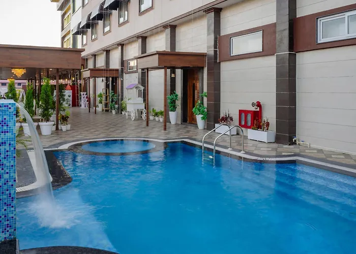 Hotel Vasdaa Grand