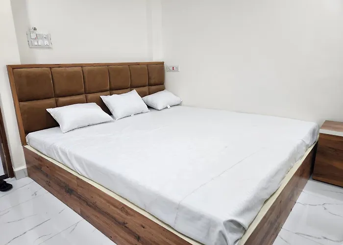 Hotel Aadarsh