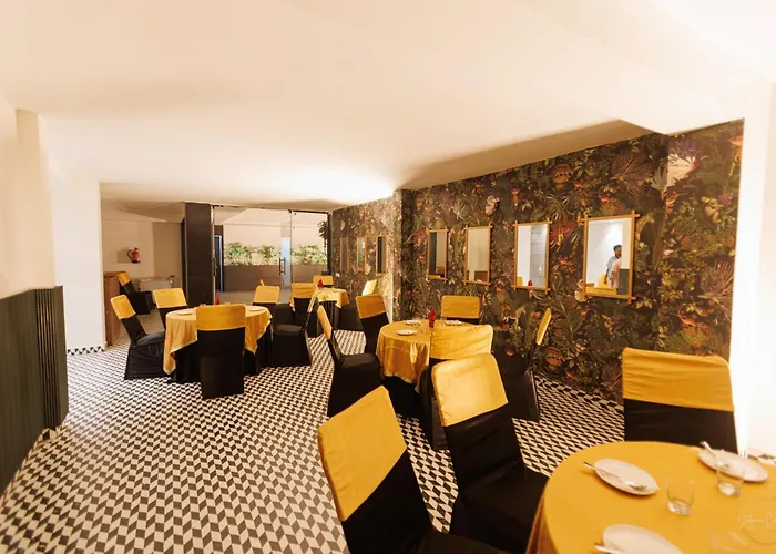 Mannat Residency By Io Hotels Near Golden Temple