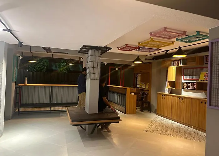 Travotown Hostel And Cowork Koregaonpark Pune