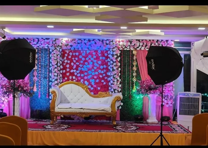 Hotel Rajshree International