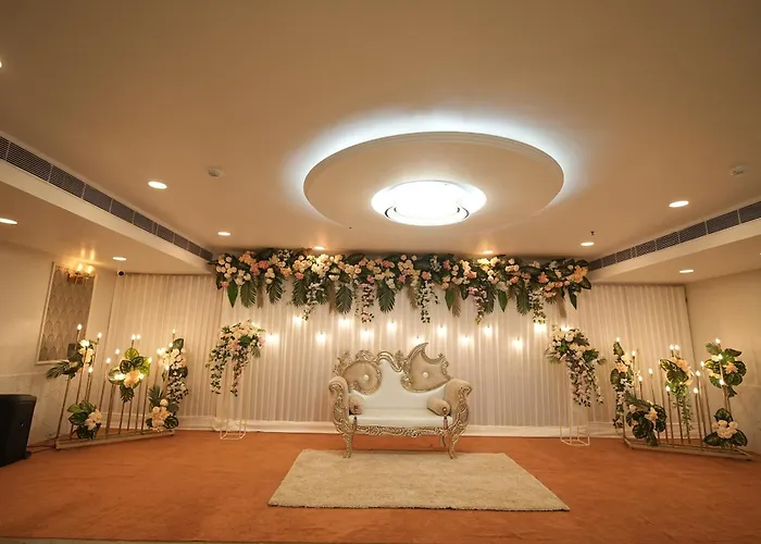 The Grand Oasis Hotel & Resort I Near India Expo Mart