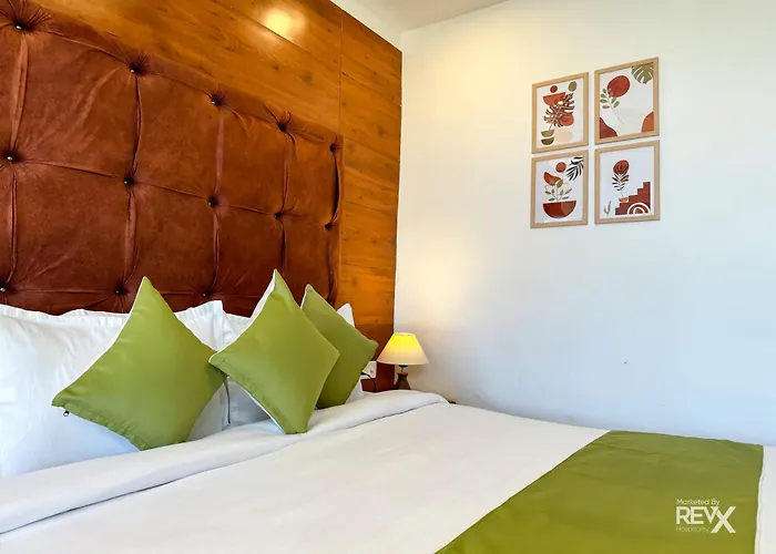 Hotel Wraveler Inn Mussoorie
