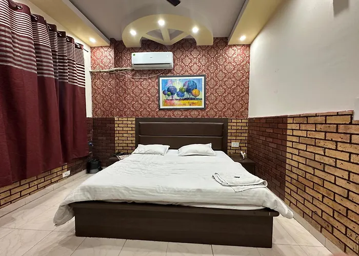 Hotel Ace