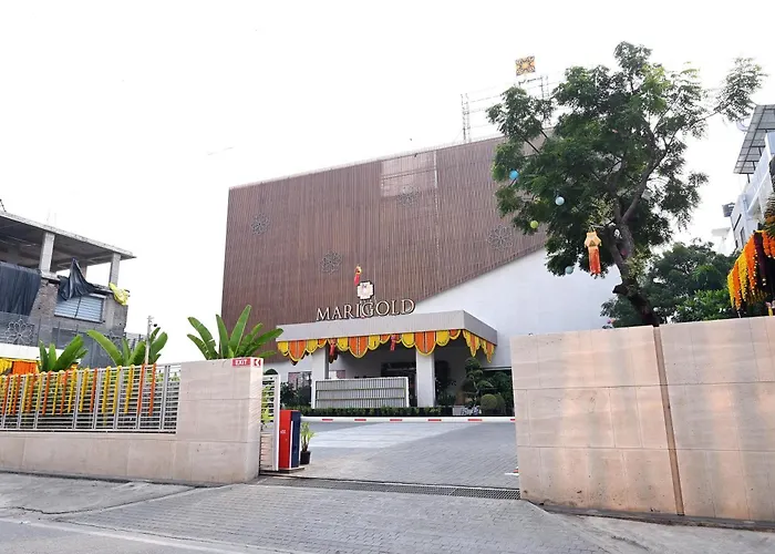 Marigold-Newly Renovated Hotel