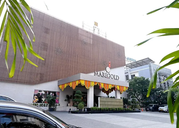 Marigold-Newly Renovated Hotel