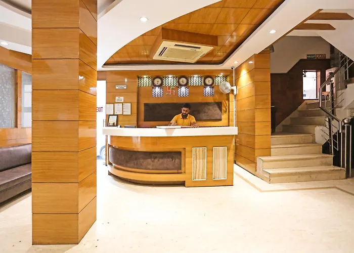 Hotel Fortuner -3 Minutes Walk From Karol Bagh Metro Station