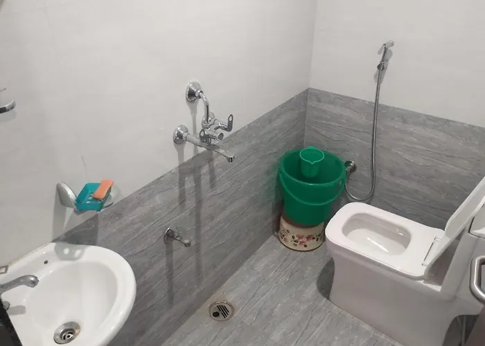 Hiramani Hotel