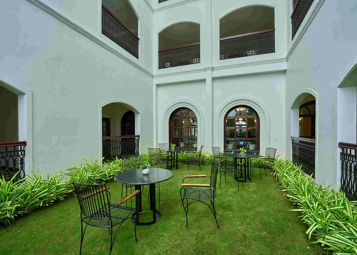 The Old Court House By Abad