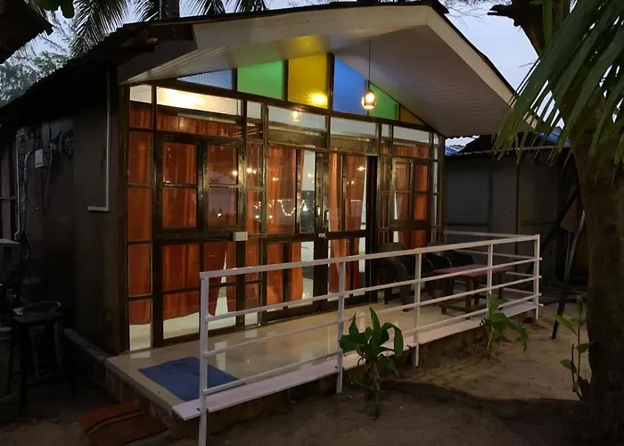 Casa Beach Hut Resort