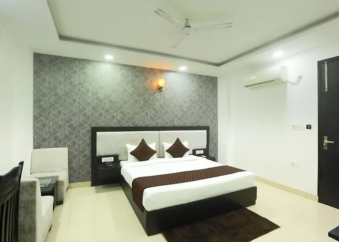 Hotel Atlantiis Suites Near Delhi Airport