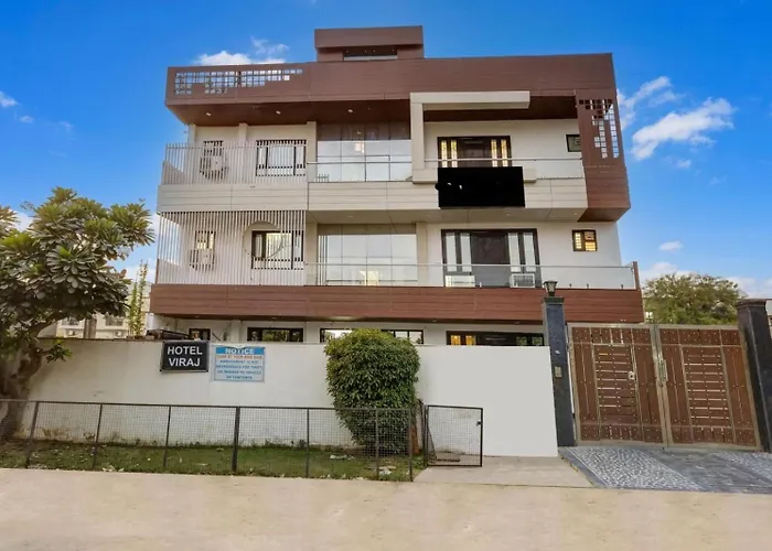 Hotel Viraj