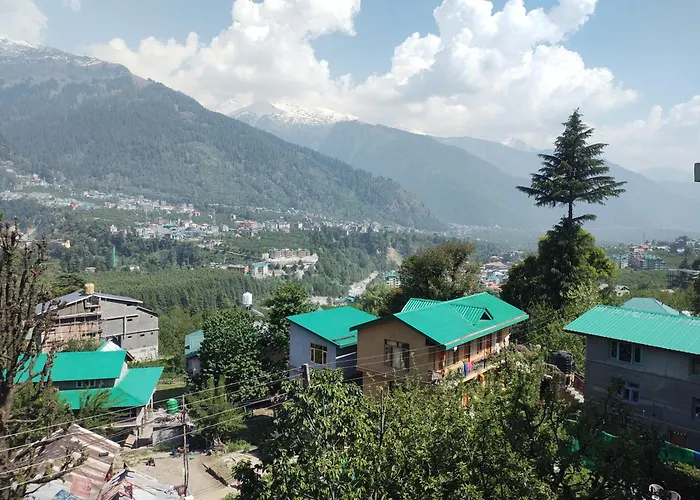 Calux Golden Woods Manali Hotel