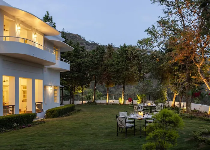 Kinwani House - Araiya Anthology