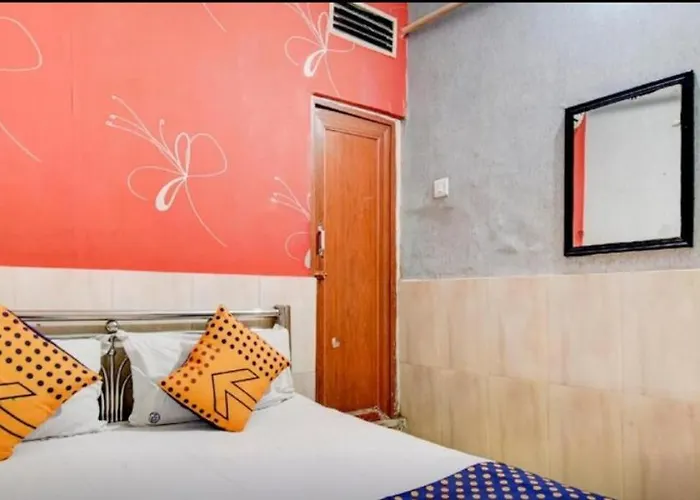 Hotel Shabnam Near Park Street,Esplanade,New Market Kolkata