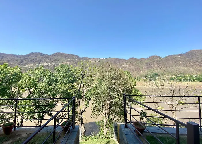 Lake 1 Estate