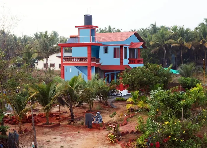 Classic Anand Bungalow-Blossom Suite, Tarkarli Road, Malvan